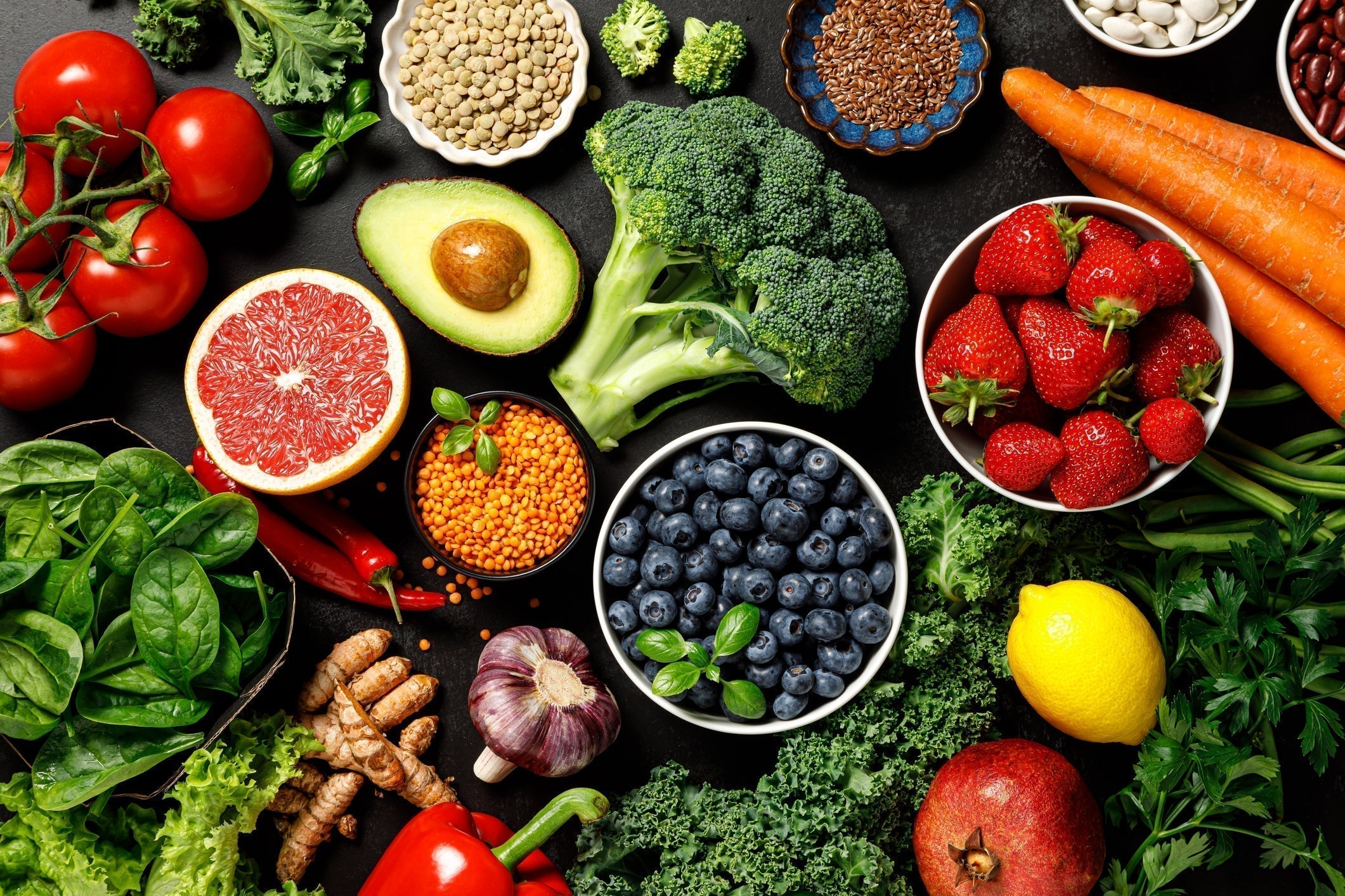 Prova questi alimenti e nutrienti chiave per aiutare a ridurre le occhiaie